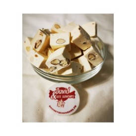 Confiserie mi tendre blanc Marque Lonka Nougat aux amandes davidetses.